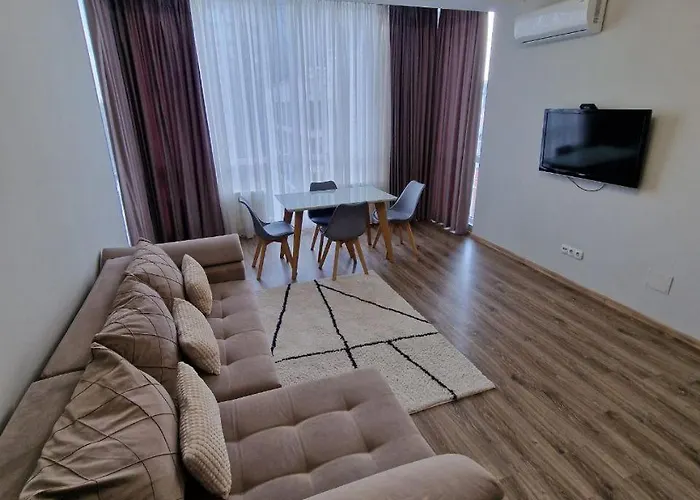 Ultra Center 2